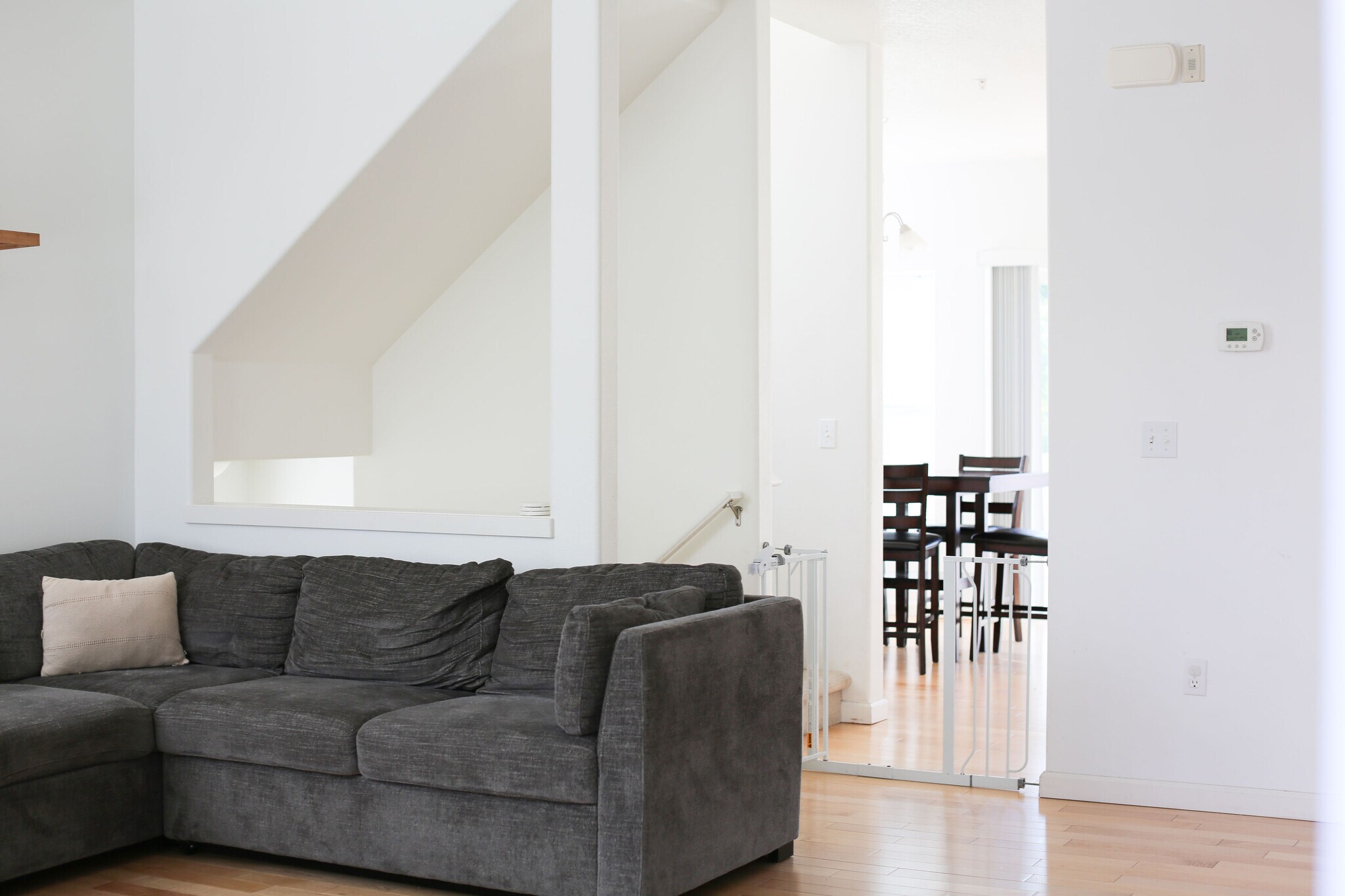 Living room looking into dinning room - 15458 SW Mallard Dr