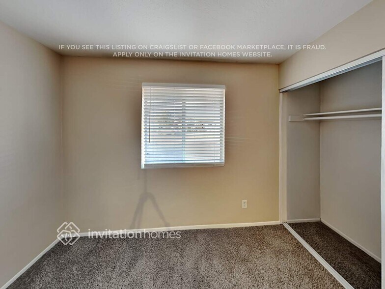 Building Photo - 4107 W Desert Hills Dr