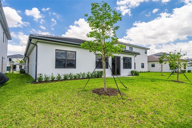 Building Photo - 4538 SW 173rd Ave