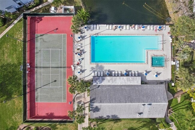 Building Photo - 1258 Pine Ridge Cir W