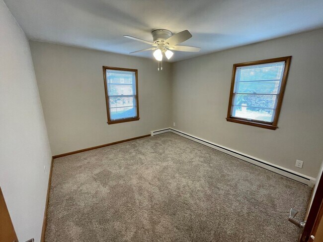 Building Photo - Newly Renovated 2bd/1ba in Vilas Neighborhood
