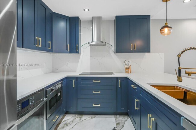 Building Photo - 3800 S Ocean Dr