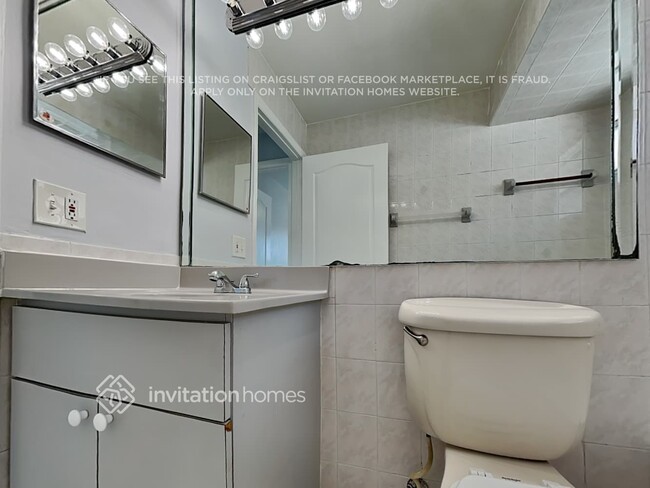 Building Photo - 18342 SW 135th Ave