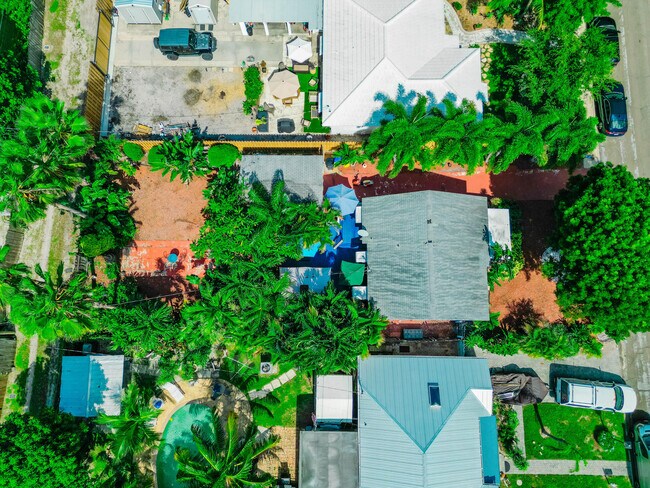 Building Photo - 1111 N K St