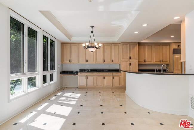 Building Photo - 2370 Brookshire Ln