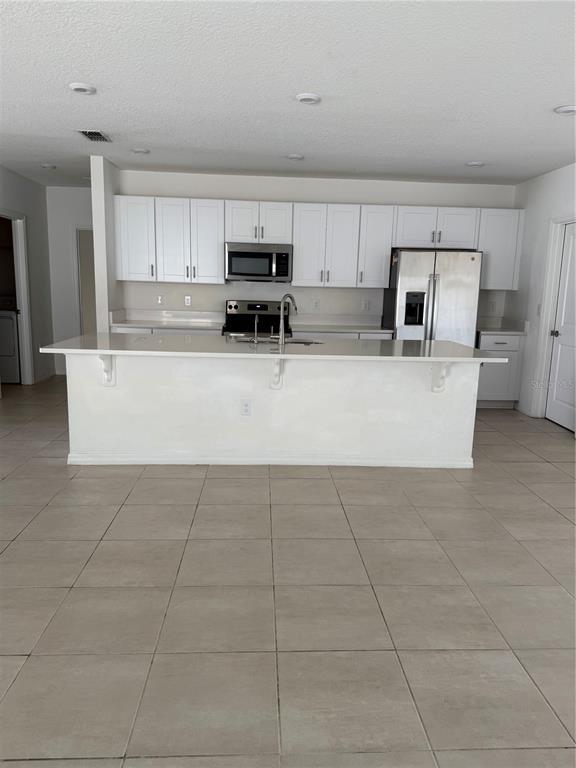 Building Photo - 355 White Heron Wy