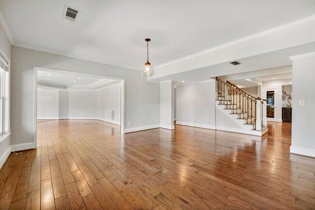 Building Photo - 7015 Blackthorn Ln