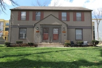 Building Photo - April FREE On This 2 Bedroom 1 Bath Duplex In The Waldo Area
