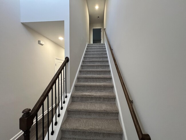 Building Photo - 4044 Thimbleberry Dr