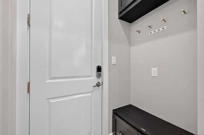 Building Photo - 4508 Hardy St