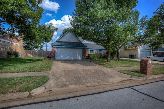 Building Photo - 4309 Oldfield Dr
