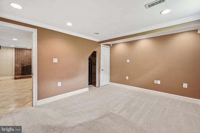 Building Photo - 4006 Dubois Ct