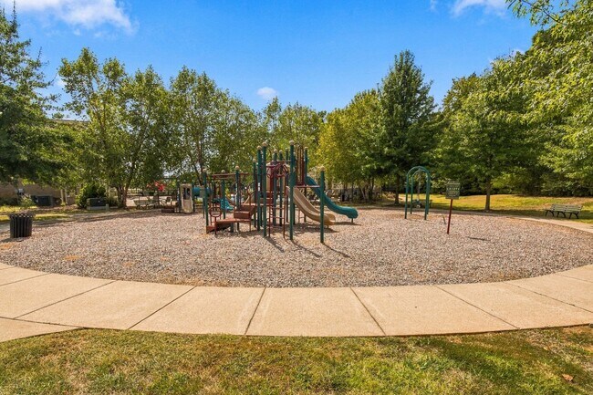 Building Photo - 4708 Venito St