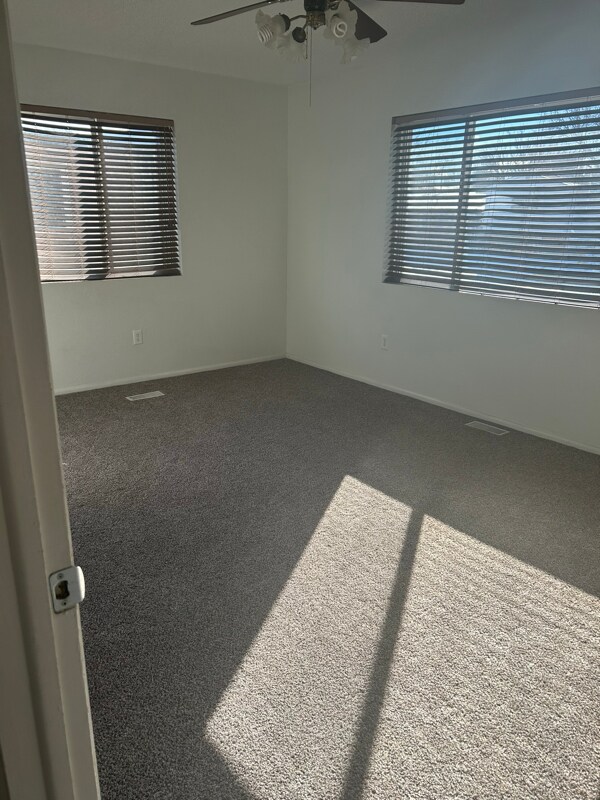 Building Photo - 2530 Taylor Ln