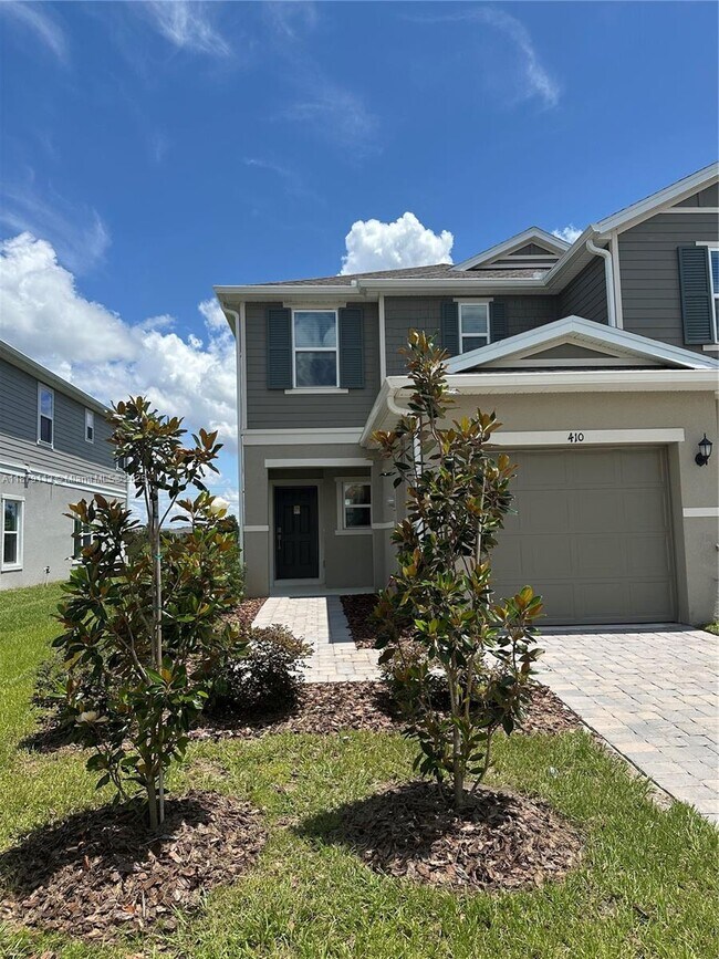 Building Photo - 410 Sequoia Dr