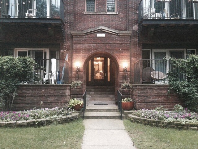 Primary Photo - 1101 W Pratt Blvd