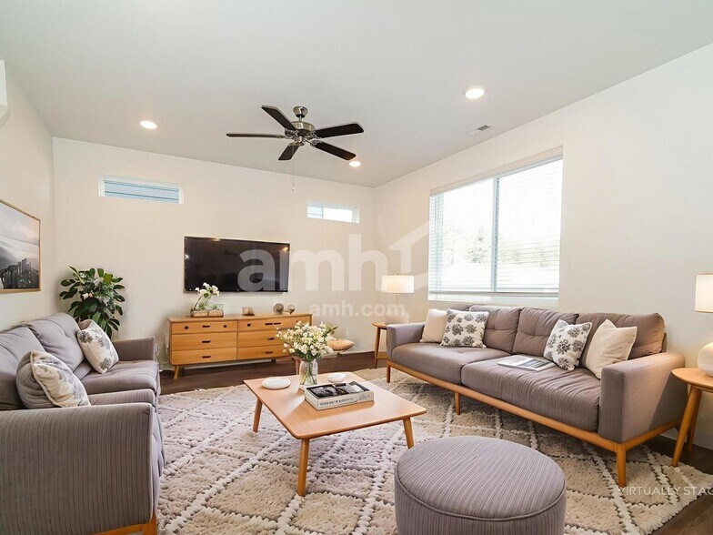 Building Photo - 7632 Verona Lp SW