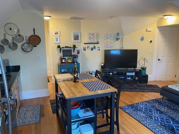 Building Photo - 48 Lowell St