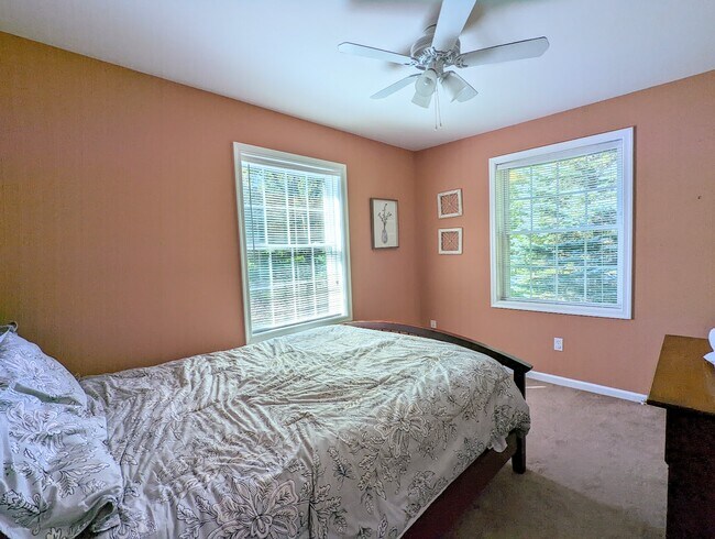 Building Photo - 251 Petrarch Trail