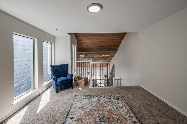 Building Photo - 387 Rancho Bauer Dr