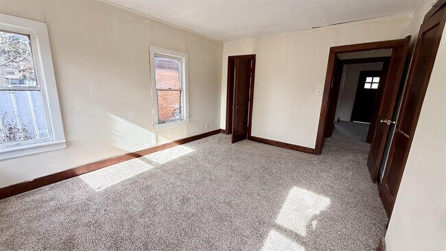 Building Photo - 2215 Roberts Ave