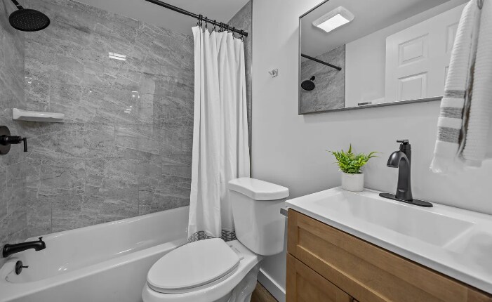 Building Photo - 1213 S Bloodworth St