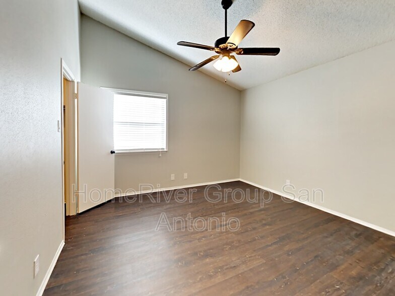 Building Photo - 15014 Spring Creek