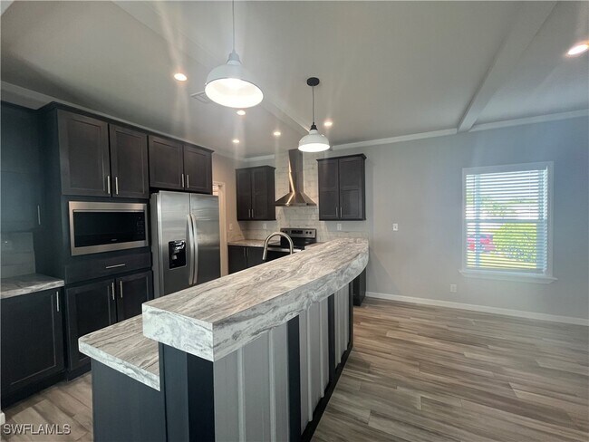 Building Photo - 4685 Fiji Ln