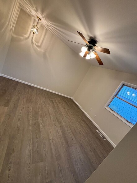 Building Photo - 6108 Hickory Hill Ln