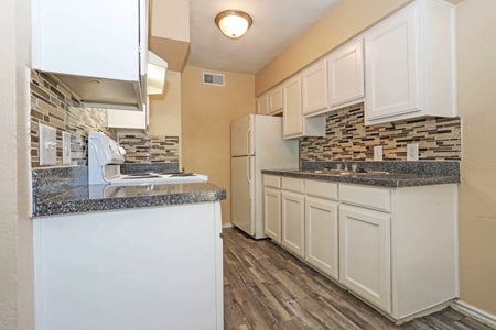 Building Photo - 3736 Bonnie Dr