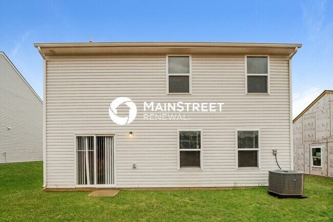 Building Photo - 4 Bedroom Pet-Friendly Home in Greensboro, NC with Main Street Renewal