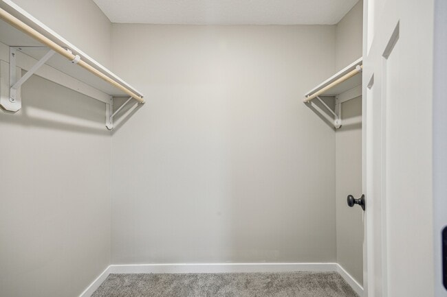 Building Photo - 1706 36th St S