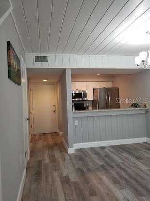 Building Photo - 5101 Eaglesmere Dr