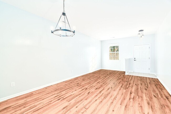 Building Photo - 116 Winding River Dr