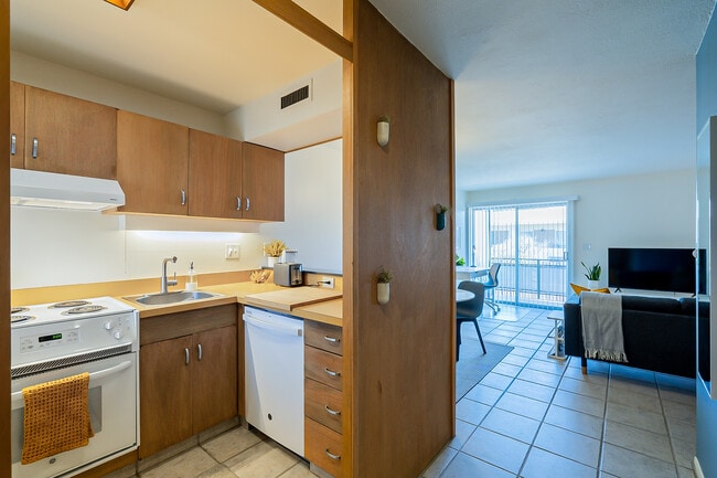 Building Photo - 3940 E. Timrod St. #209
