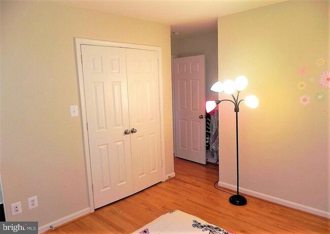 Building Photo - 2305 McGregor Ct