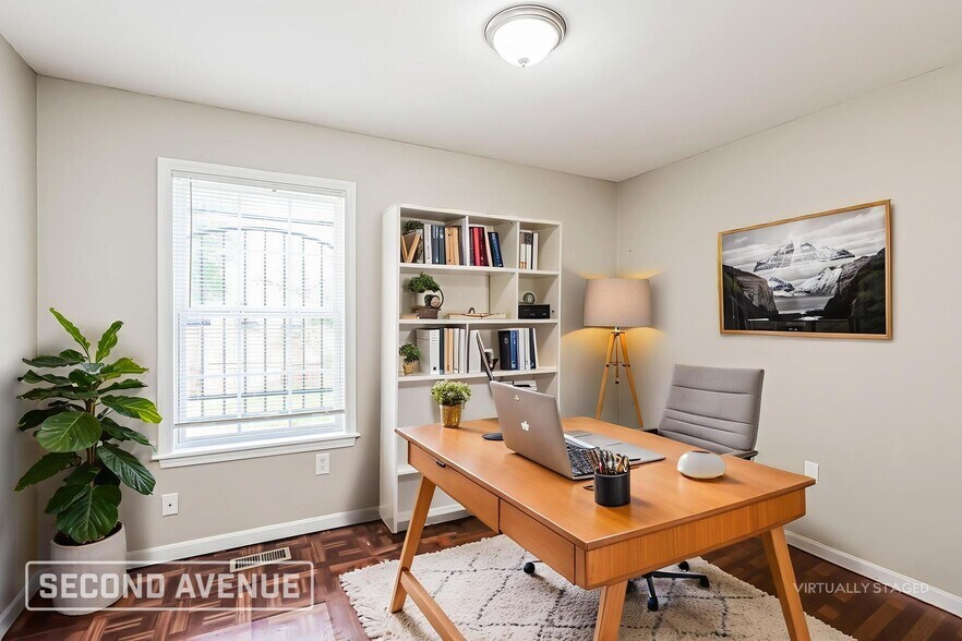 Building Photo - 1831 W Ormsby Ave