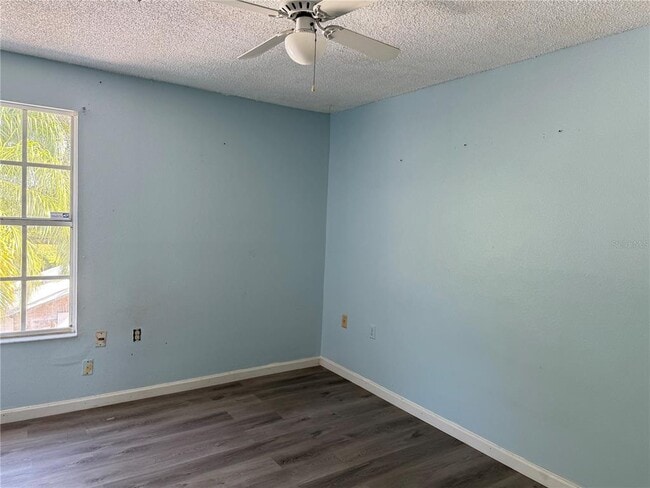 Building Photo - 6219 Oak Cluster Cir