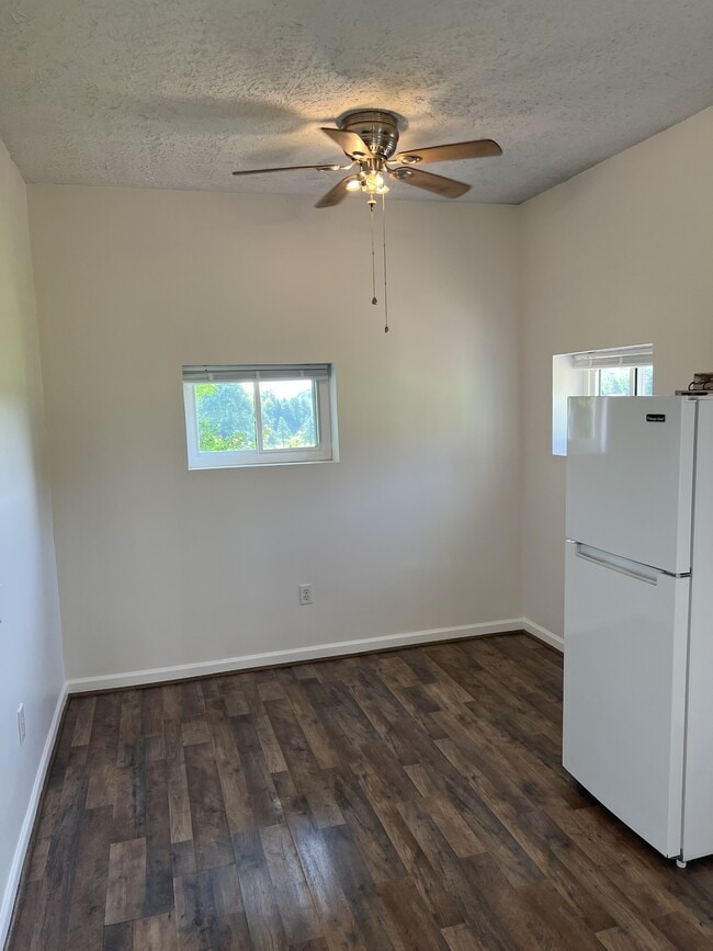 Building Photo - 12797 OH-39