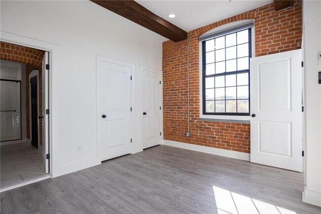 Building Photo - 50 Ashburton St