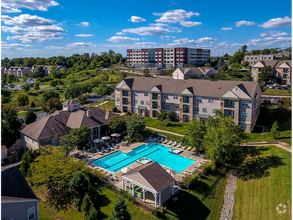 Building Photo - Plymouth Pointe