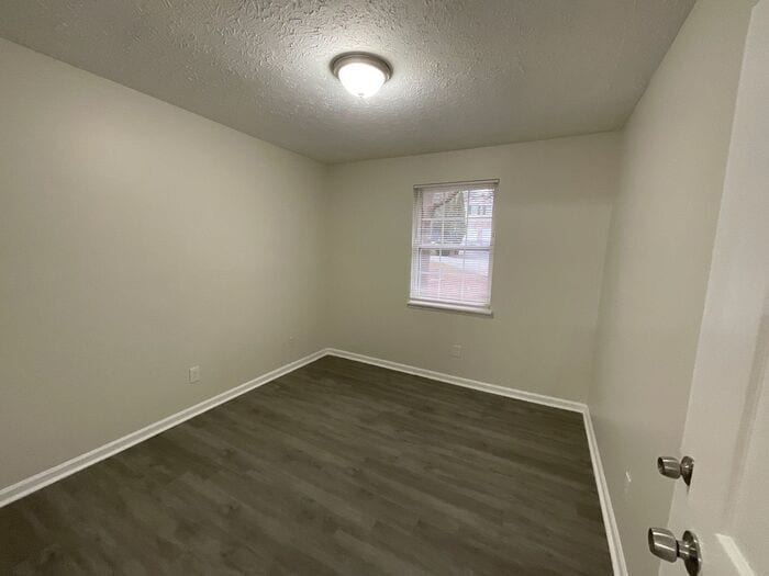 Building Photo - 2336 Pebble Rock E