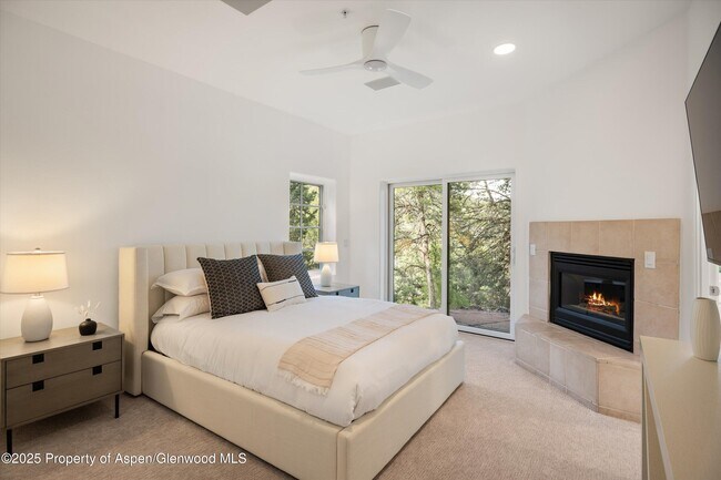 Building Photo - 302 Wild Spring Ln