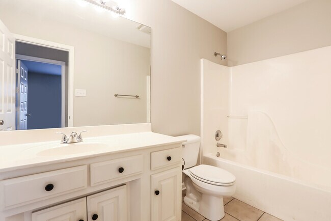 Building Photo - 10708 Stoneridge Dr