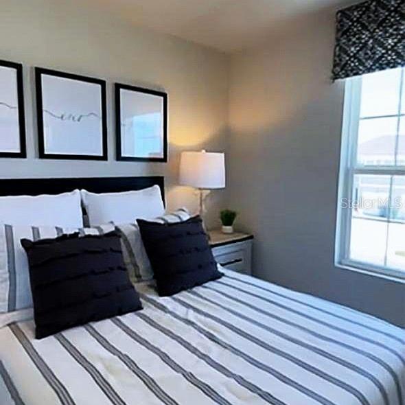 Building Photo - 14124 Crimson Ave