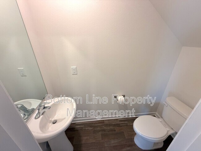 Building Photo - 169 Wellshire Dr