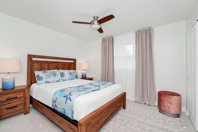 Building Photo - 363 Harbor Dr