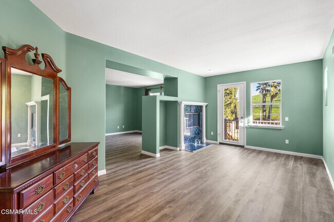 Building Photo - 516 Rustic Hills Dr