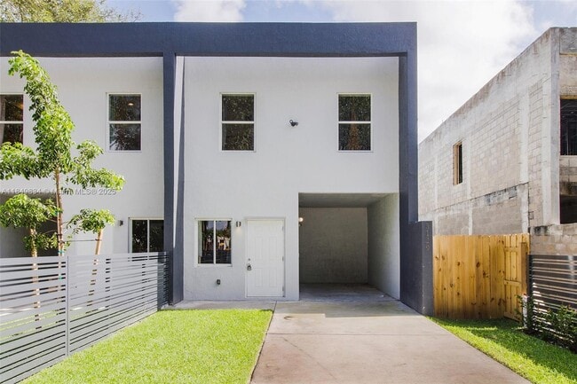 Building Photo - 5129 NW 5th Ave