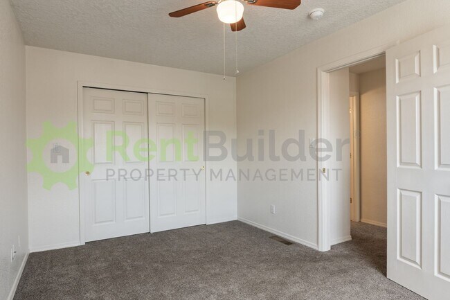 Building Photo - Call to schedule a showing at 505-808-6467